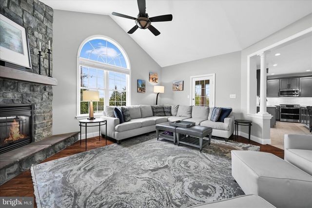 37 VIOLETS PATH, Elizabethtown, PA 17022