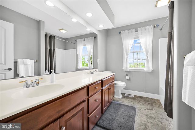 37 VIOLETS PATH, Elizabethtown, PA 17022