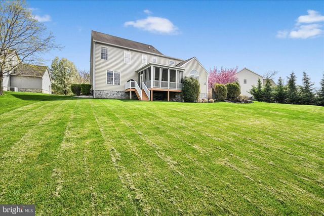 37 VIOLETS PATH, Elizabethtown, PA 17022