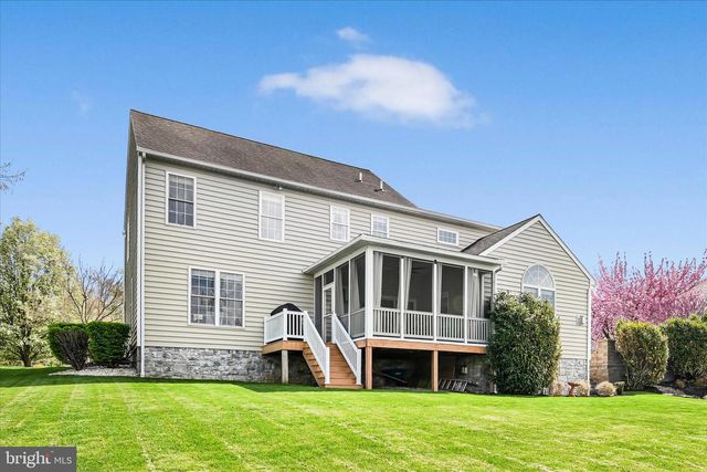 37 VIOLETS PATH, Elizabethtown, PA 17022