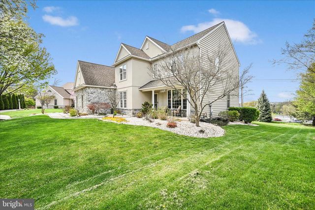37 VIOLETS PATH, Elizabethtown, PA 17022