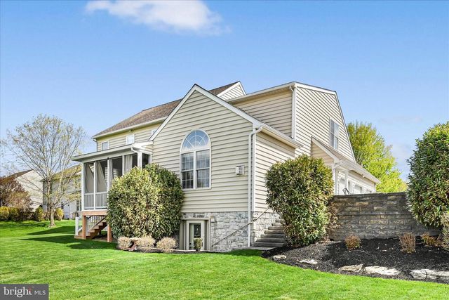 37 VIOLETS PATH, Elizabethtown, PA 17022