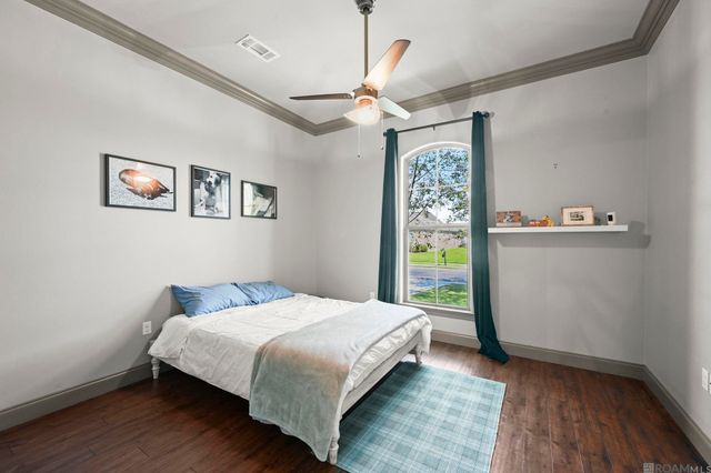 6447 Coushatta Dr, Gonzales, LA 70737