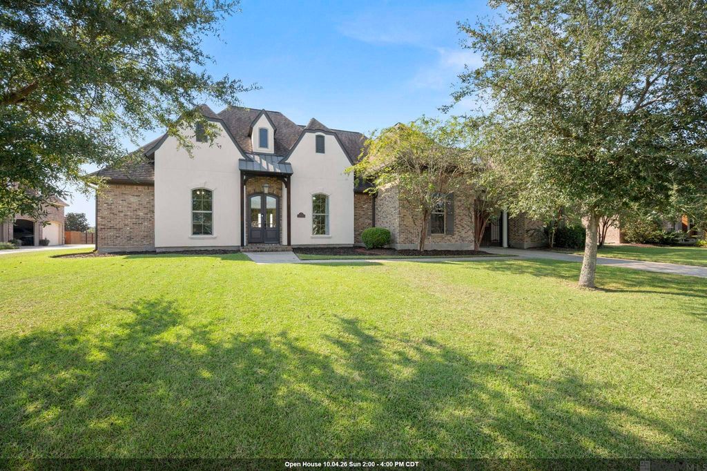 6447 Coushatta Dr, Gonzales, LA 70737