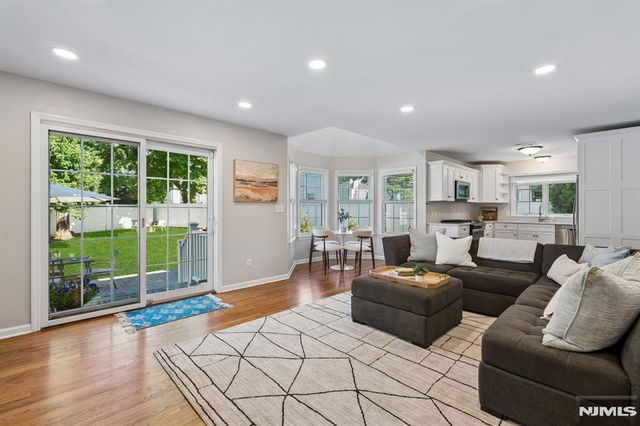 7 Holly Court, Bloomfield, NJ 07003