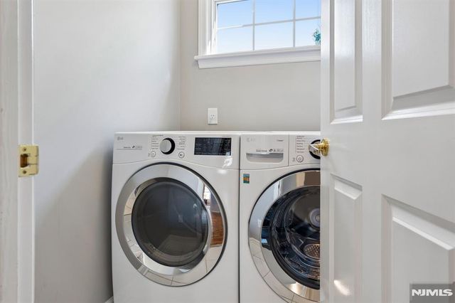 7 Holly Court, Bloomfield, NJ 07003