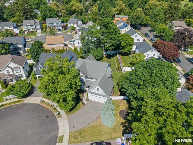 7 Holly Court, Bloomfield, NJ 07003