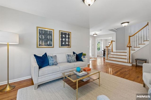 7 Holly Court, Bloomfield, NJ 07003