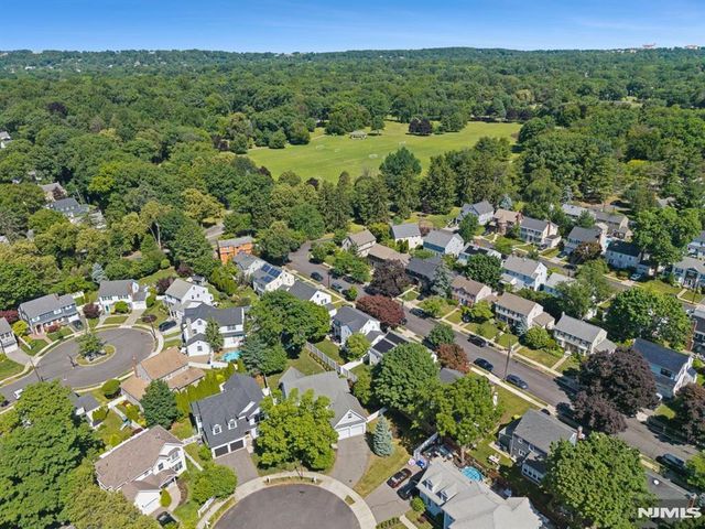 7 Holly Court, Bloomfield, NJ 07003