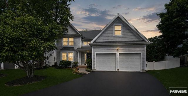 7 Holly Court, Bloomfield, NJ 07003