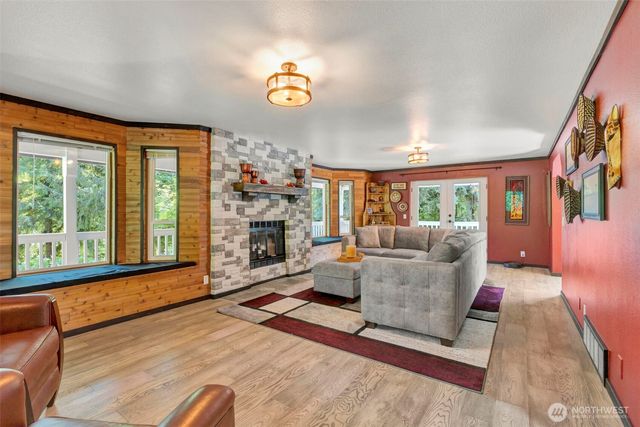 28210 187th Avenue SE, Kent, WA 98042