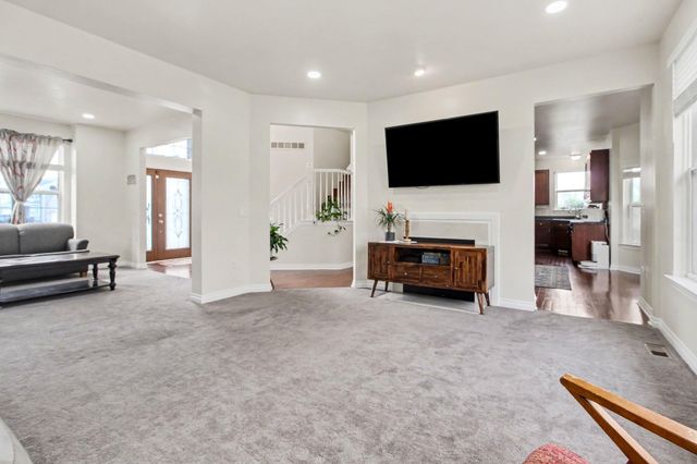 35526 Abbey Drive, Romulus, MI 48174