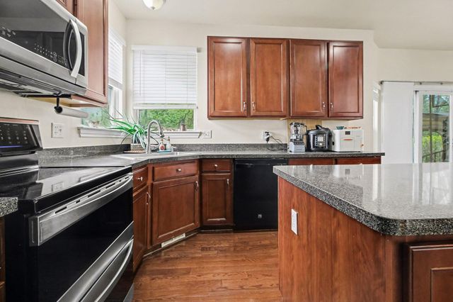 35526 Abbey Drive, Romulus, MI 48174