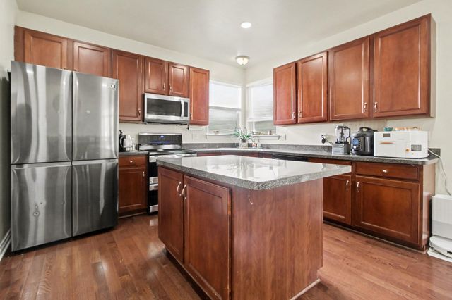 35526 Abbey Drive, Romulus, MI 48174