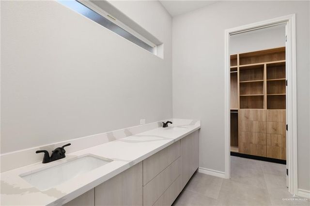 3001 S Livingston Street, Edinburg, TX 78542