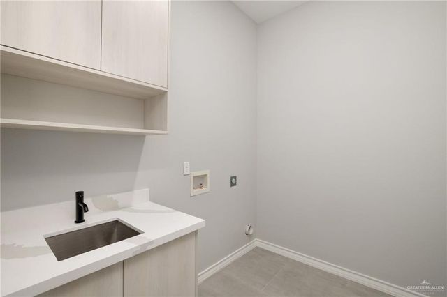 3001 S Livingston Street, Edinburg, TX 78542