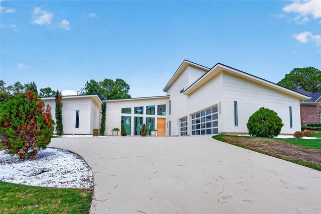 1167 Bentwater Drive, Montgomery, TX 77356