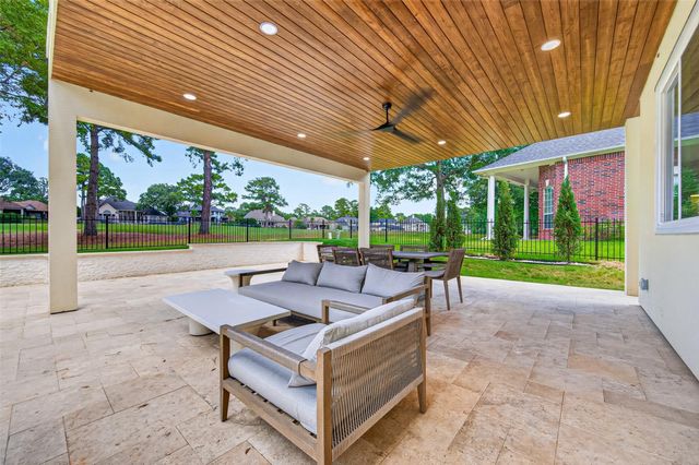 1167 Bentwater Drive, Montgomery, TX 77356