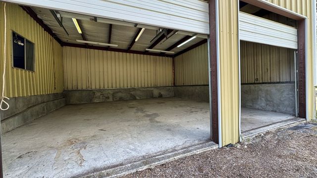 241 W Doris Dr, Kerrville, TX 78028