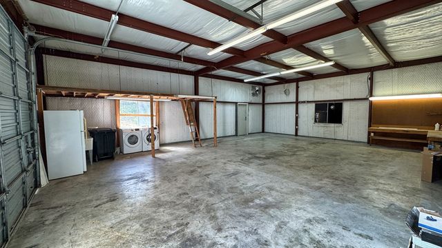 241 W Doris Dr, Kerrville, TX 78028