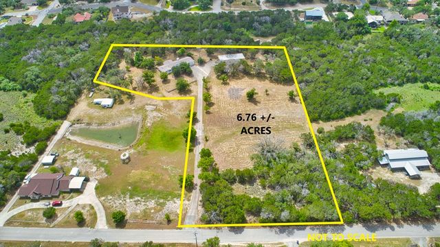 241 W Doris Dr, Kerrville, TX 78028