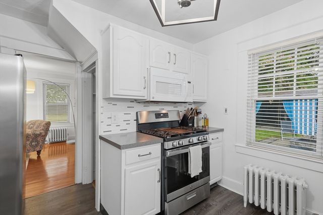 101 Pleasant St, Tewksbury, MA 01876