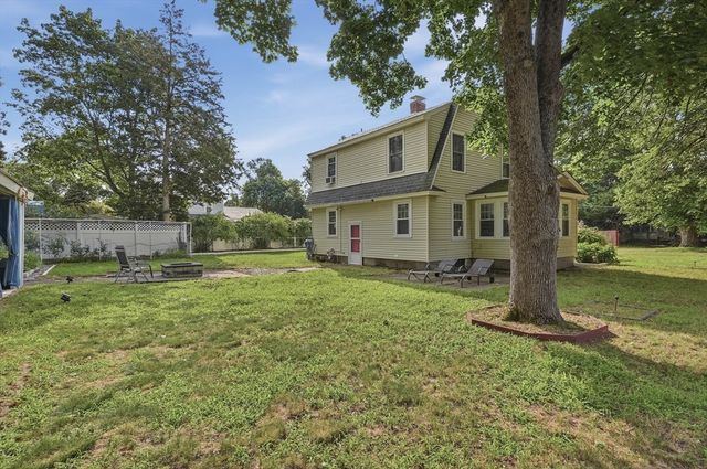 101 Pleasant St, Tewksbury, MA 01876