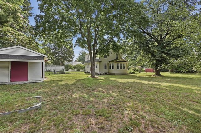 101 Pleasant St, Tewksbury, MA 01876