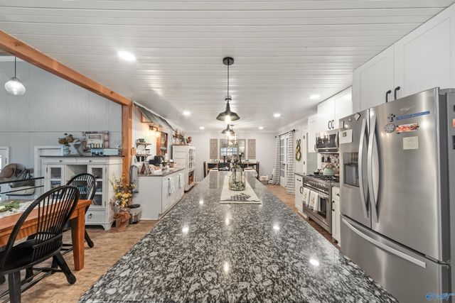 2792 E Rexford Street, Hokes Bluff, AL 35903