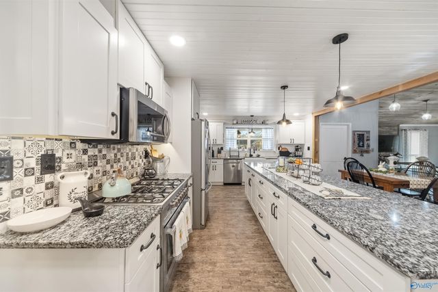 2792 E Rexford Street, Hokes Bluff, AL 35903