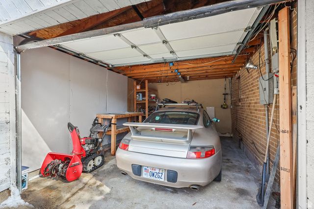 6724 E EMIGRATION CANYON RD, Emigration Canyon, UT 84108