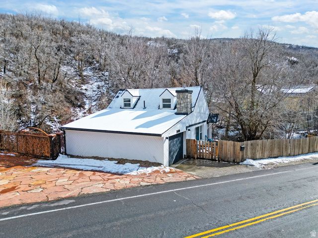 6724 E EMIGRATION CANYON RD, Emigration Canyon, UT 84108