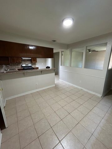 7223 Valmont Drive, Houston, TX 77016