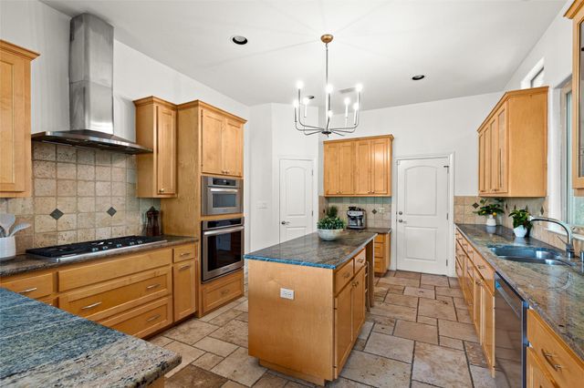 8540 Adirondack TRL 21, Austin, TX 78759