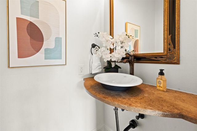 8540 Adirondack TRL 21, Austin, TX 78759