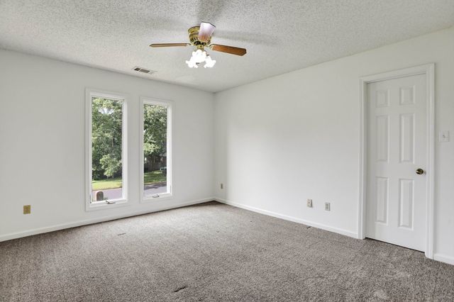 1039 AUTUMN OAKS CIR, Collierville, TN 38017
