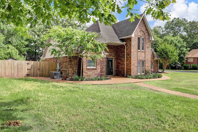 1039 AUTUMN OAKS CIR, Collierville, TN 38017