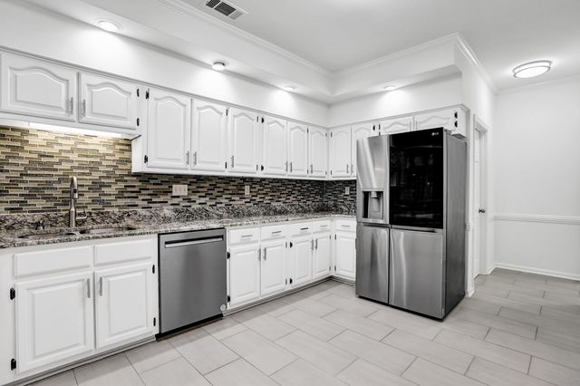 1039 AUTUMN OAKS CIR, Collierville, TN 38017