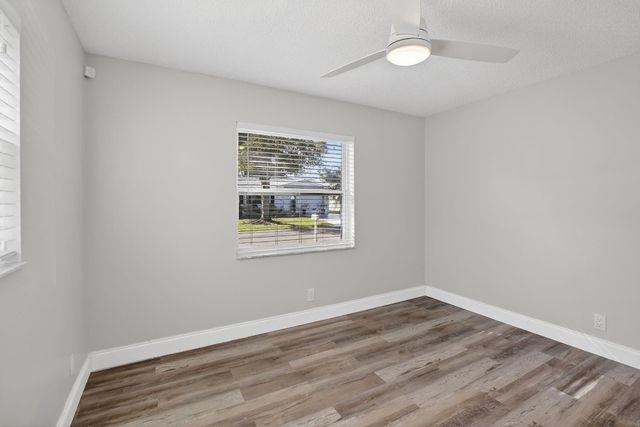 8845 NW 14th Street, Plantation, FL 33322