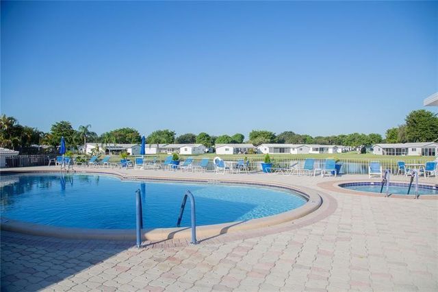 8845 NW 14th Street, Plantation, FL 33322