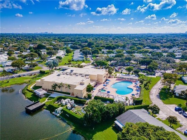 8845 NW 14th Street, Plantation, FL 33322