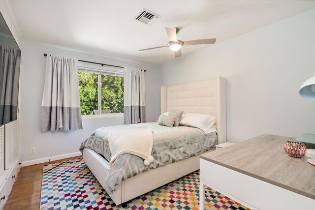 157 Worth Court N, West Palm Beach, FL 33405