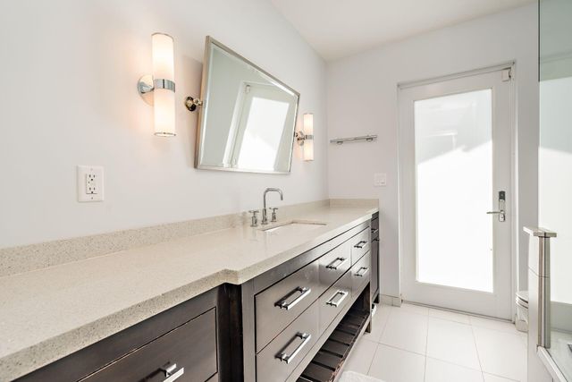 157 Worth Court N, West Palm Beach, FL 33405