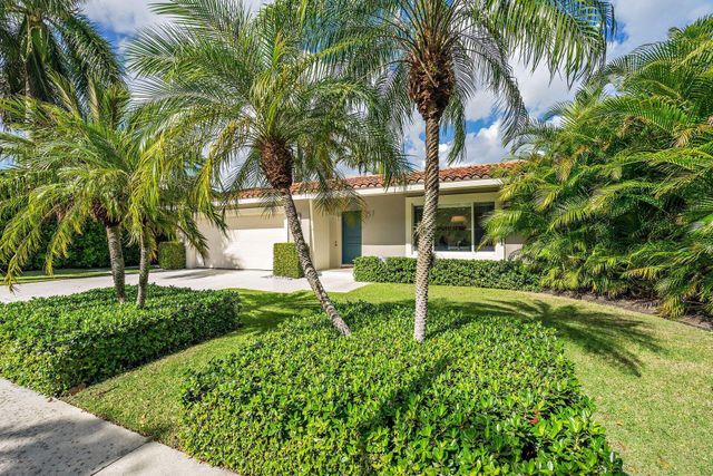 157 Worth Court N, West Palm Beach, FL 33405