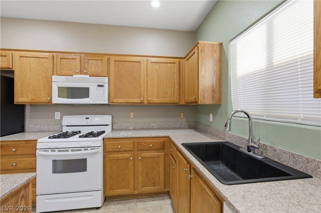 7383 Lionheart Street, Las Vegas, NV 89123
