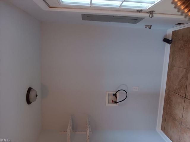 11 Haley DR, Hampton, VA 23661