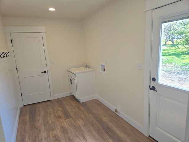 3877 AMIDON Drive, Harborcreek, PA 16421