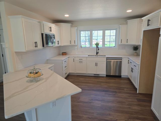 3877 AMIDON Drive, Harborcreek, PA 16421