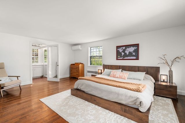 633 Boston Post Rd, Weston, MA 02493