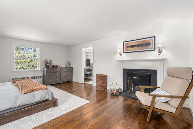 633 Boston Post Rd, Weston, MA 02493